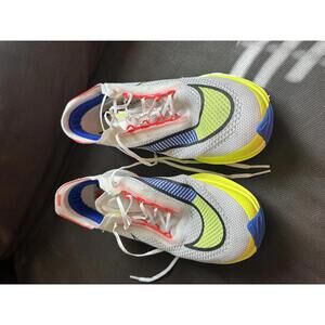 Nike‎ ZoomX Streakfly